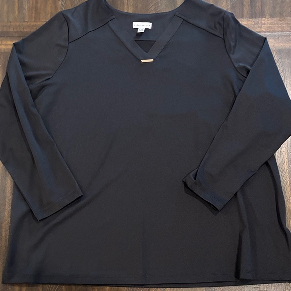 Black Long Sleeve V-Neck Top - Picture 1 of 8